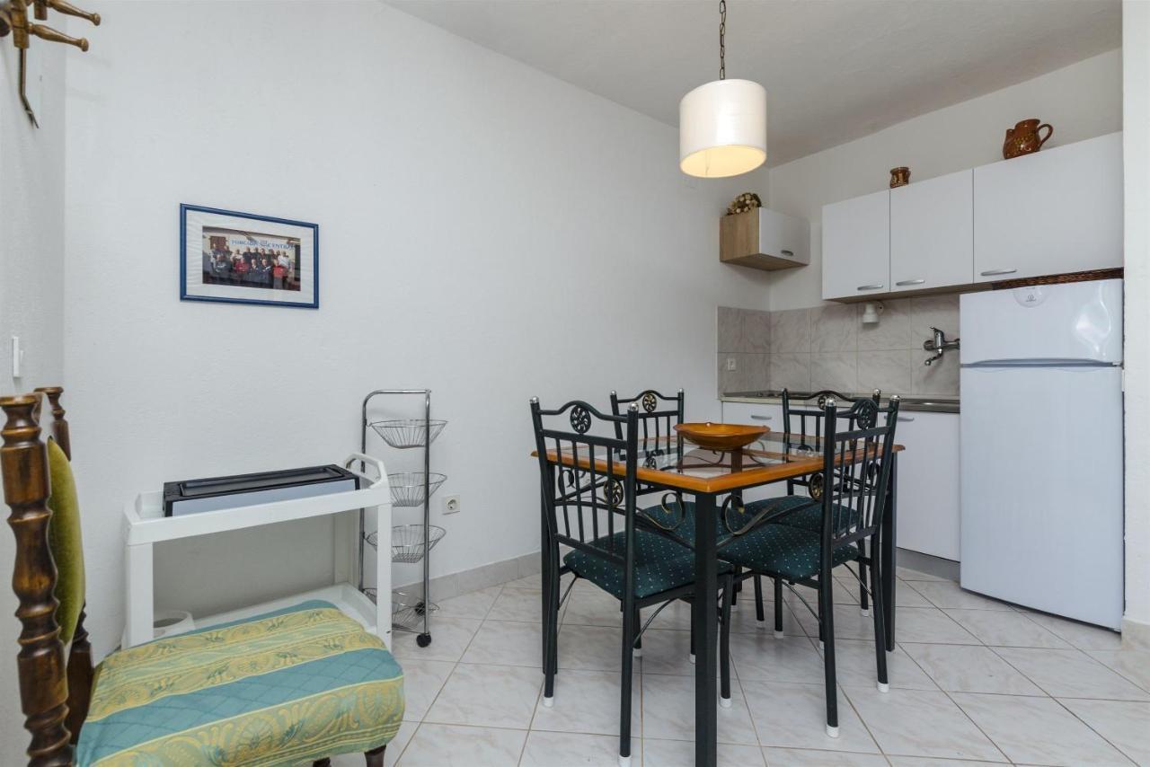 Mirce Apartments Dvornik מראה חיצוני תמונה