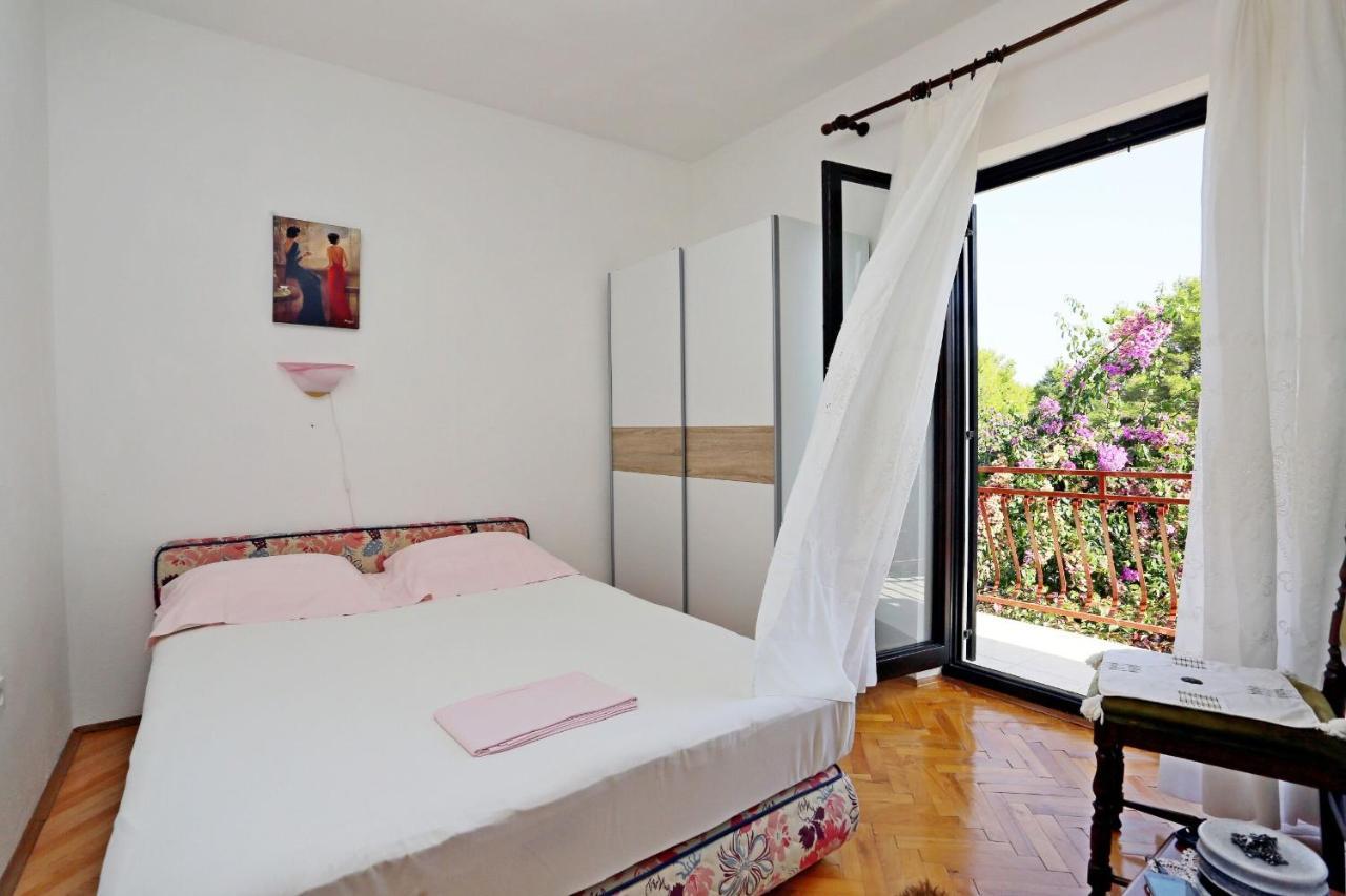 Mirce Apartments Dvornik מראה חיצוני תמונה