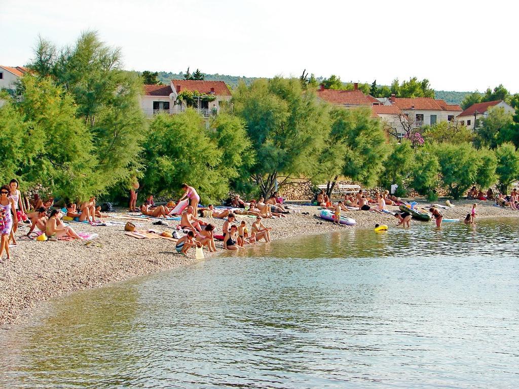 Mirce Apartments Dvornik מראה חיצוני תמונה