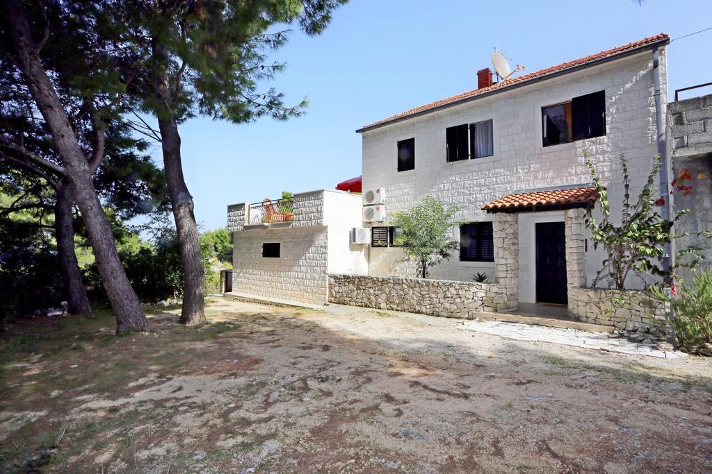 Mirce Apartments Dvornik מראה חיצוני תמונה
